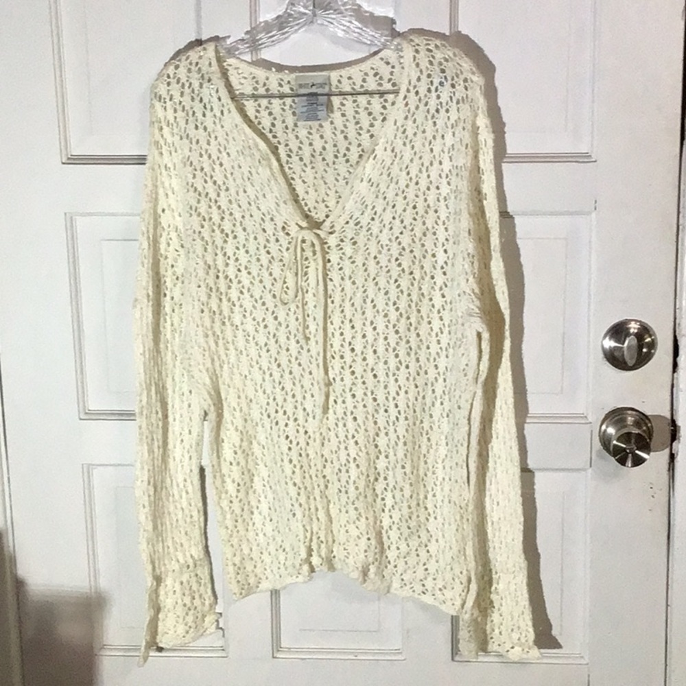 WHITE STAG OPEN KNIT SWEATER